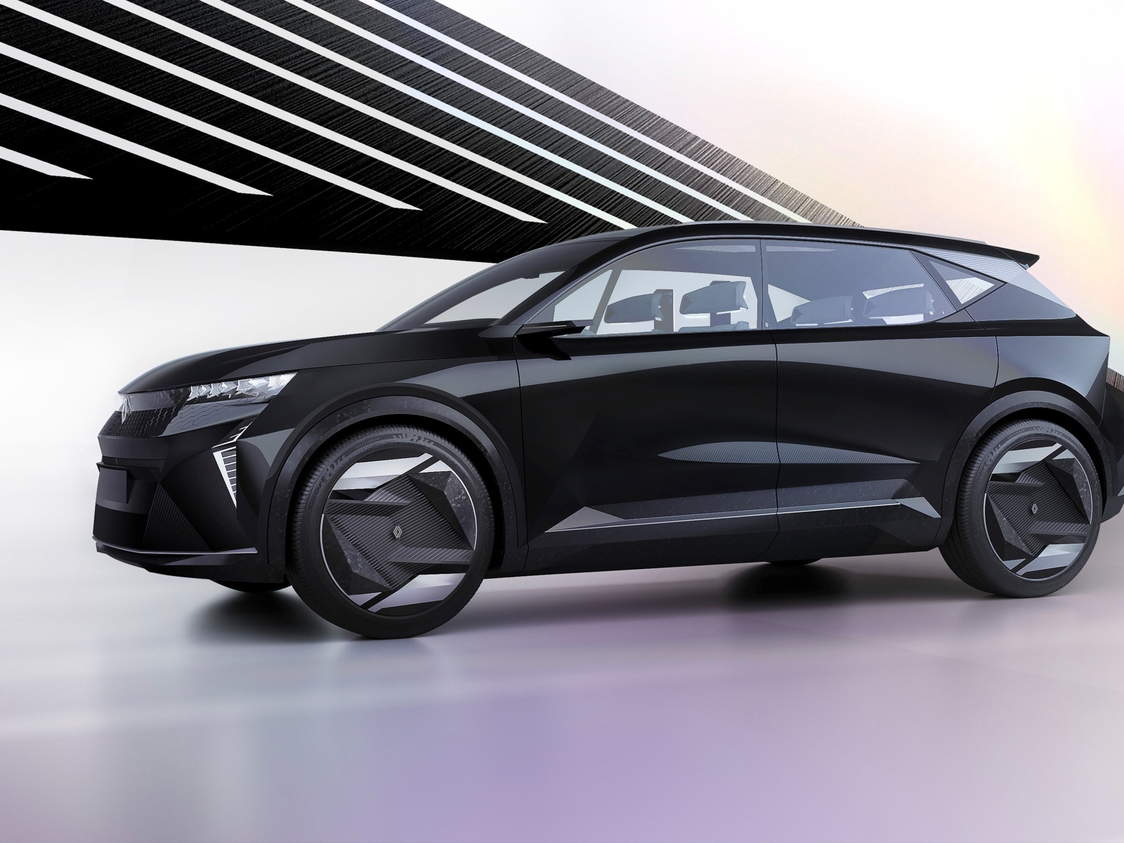 Черный автомобиль Renault Scénic Vision