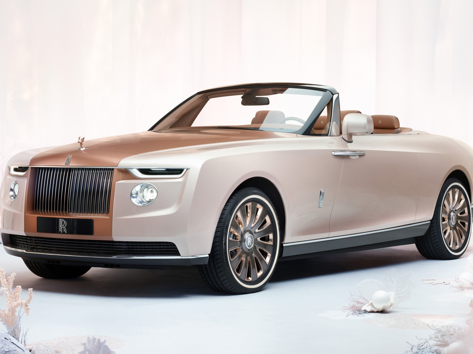 Автомобиль кабриолет Rolls-Royce Boat Tail