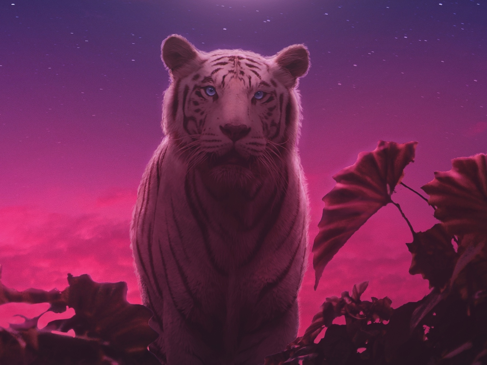 Фантастический тигр с зелеными листьями ночью