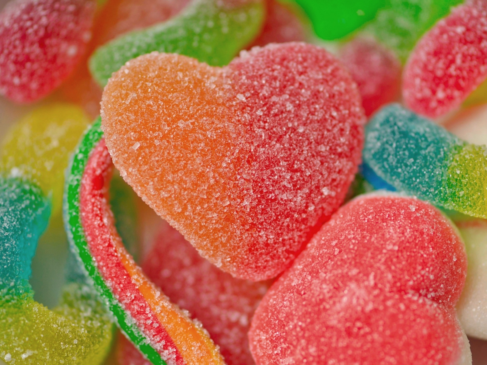 Мармелад в форме сердца в сахаре