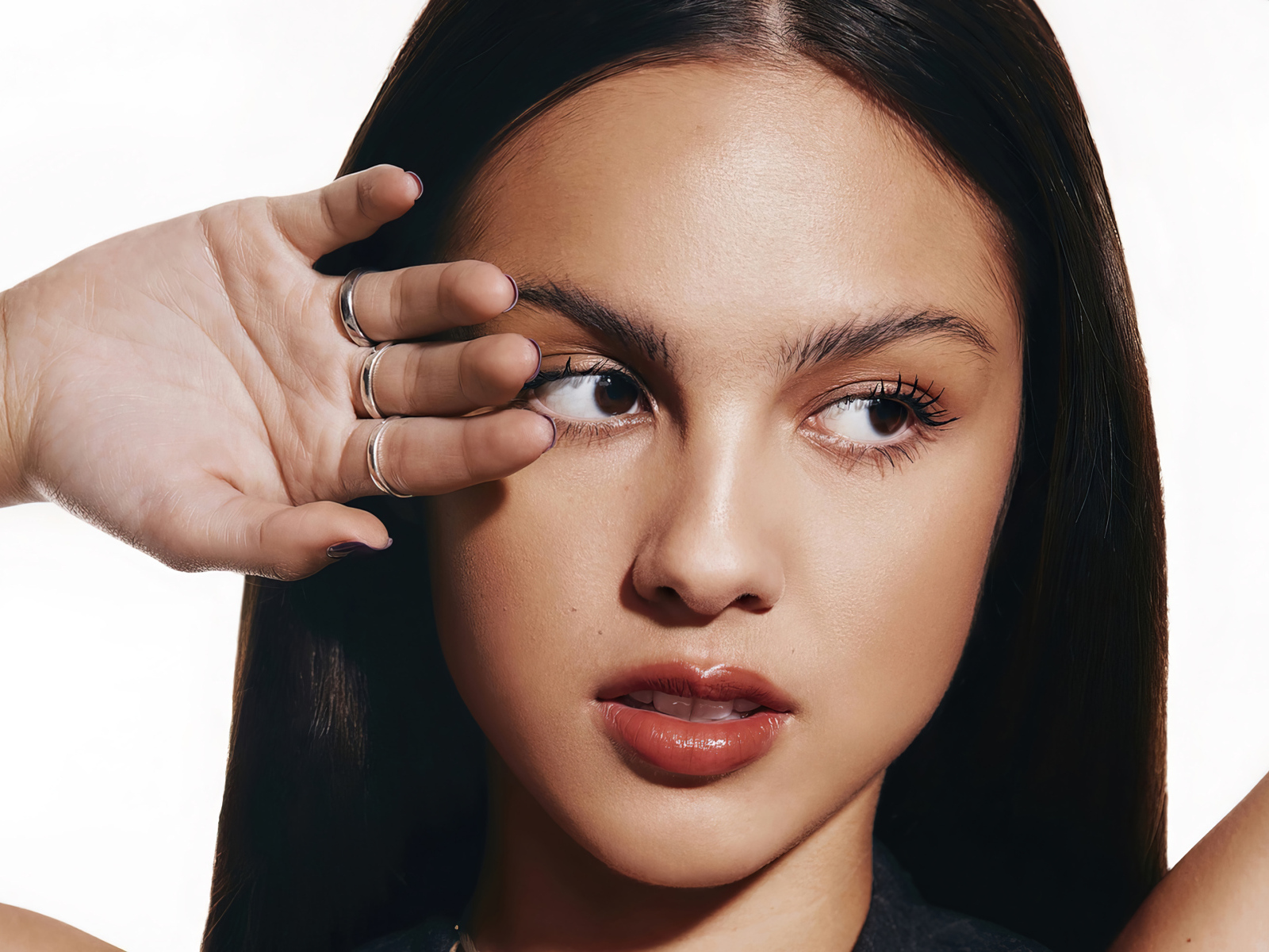 Лицо актрисы Оливия Родриго крупным планом