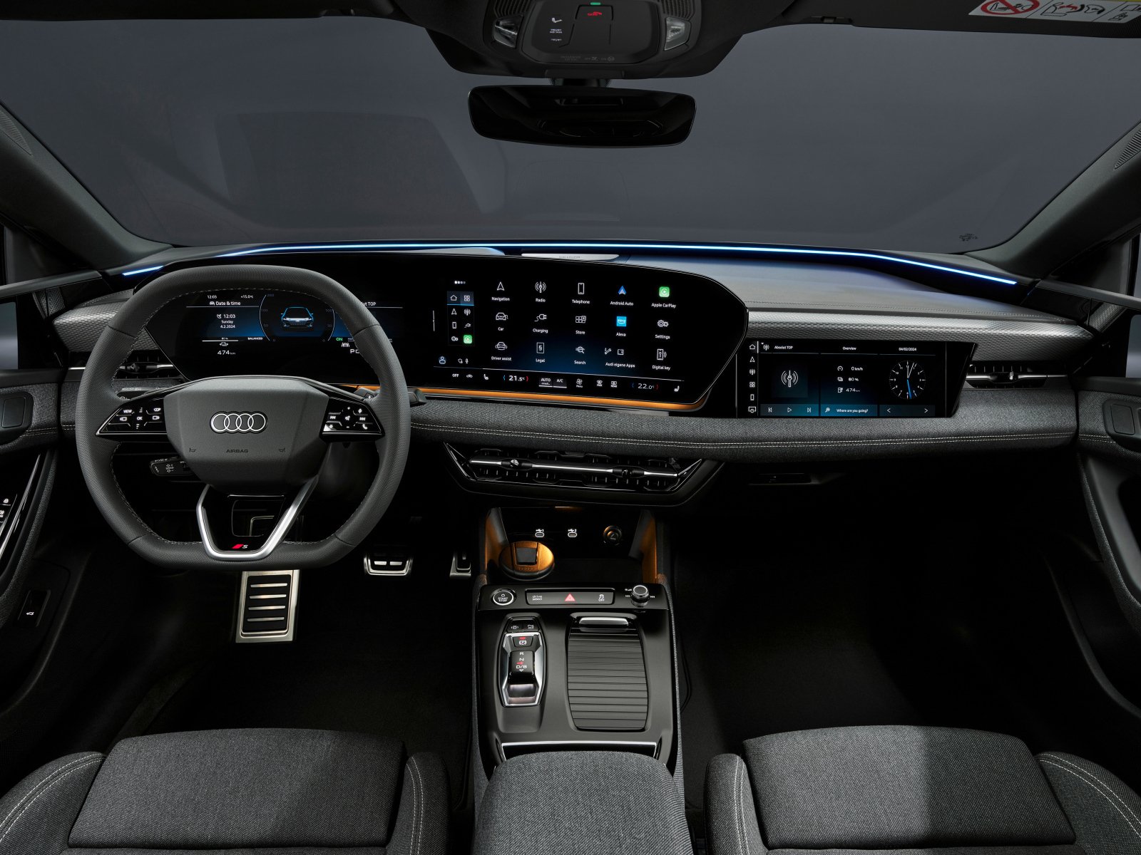 Черный салон автомобиля Audi A6 Sportback e-tron performance 2024 года