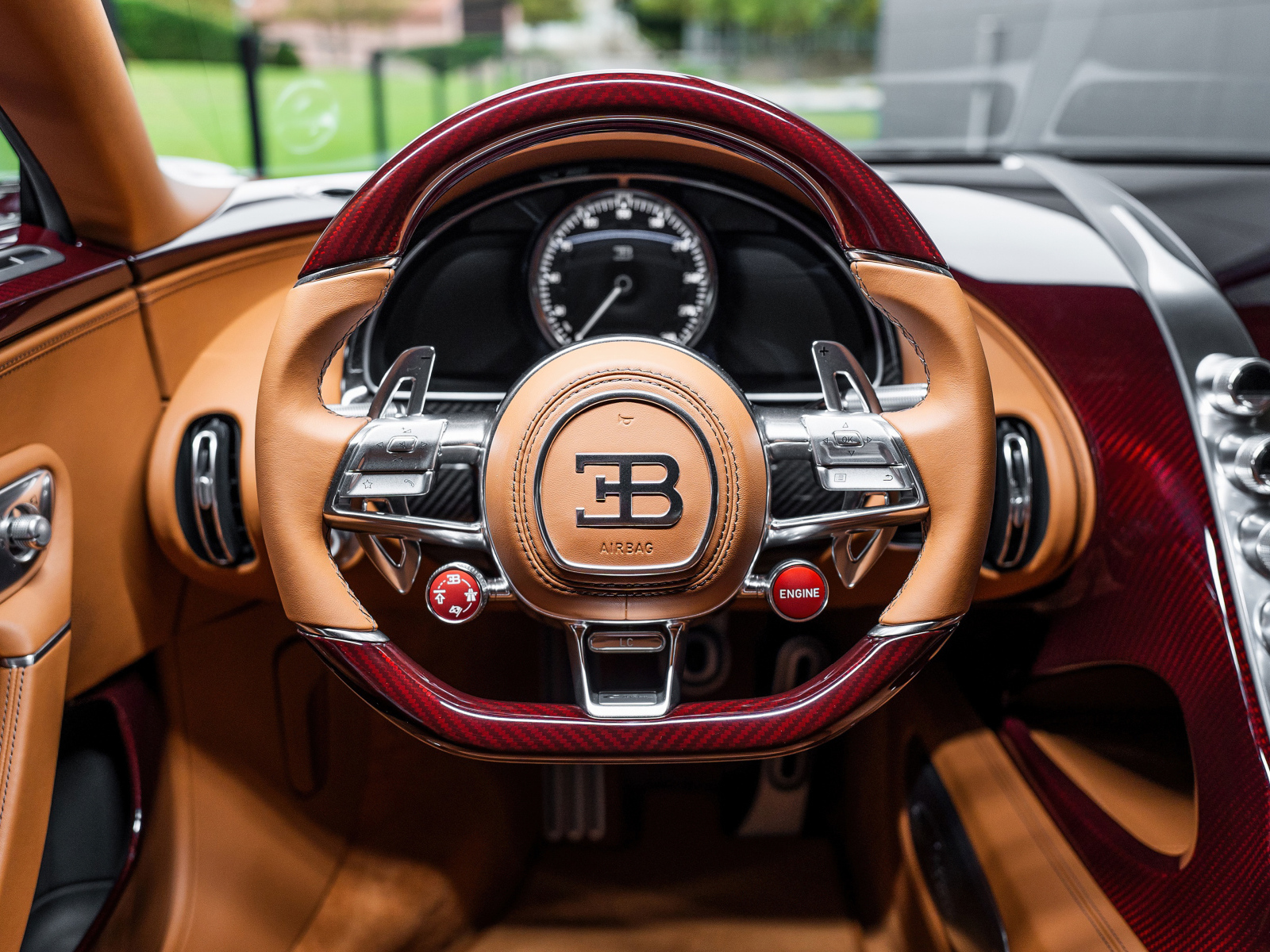 Стильный салон автомобиля Bugatti Chiron