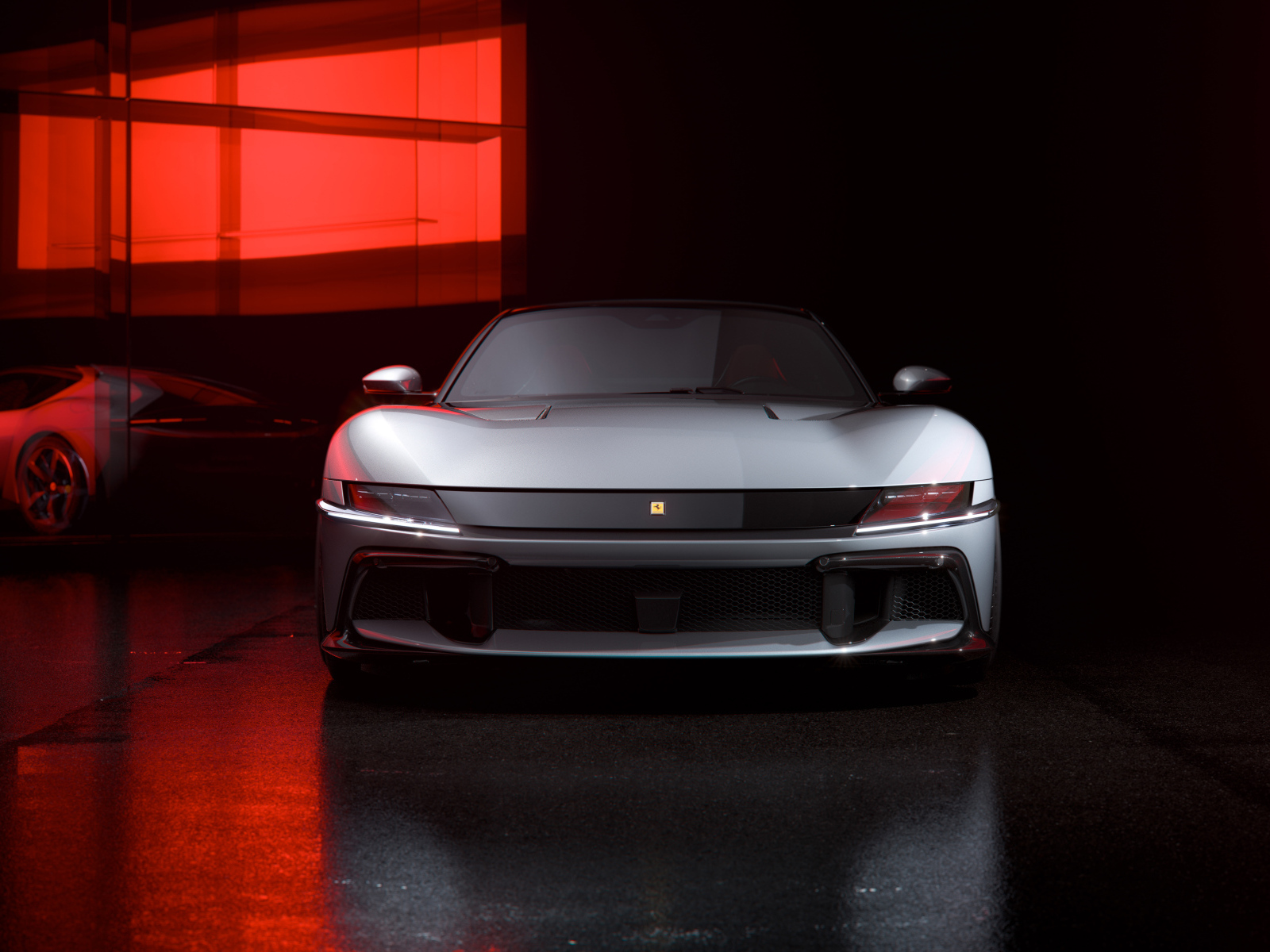 Вид спереди на автомобиль Ferrari 12Cilindri 2024 года