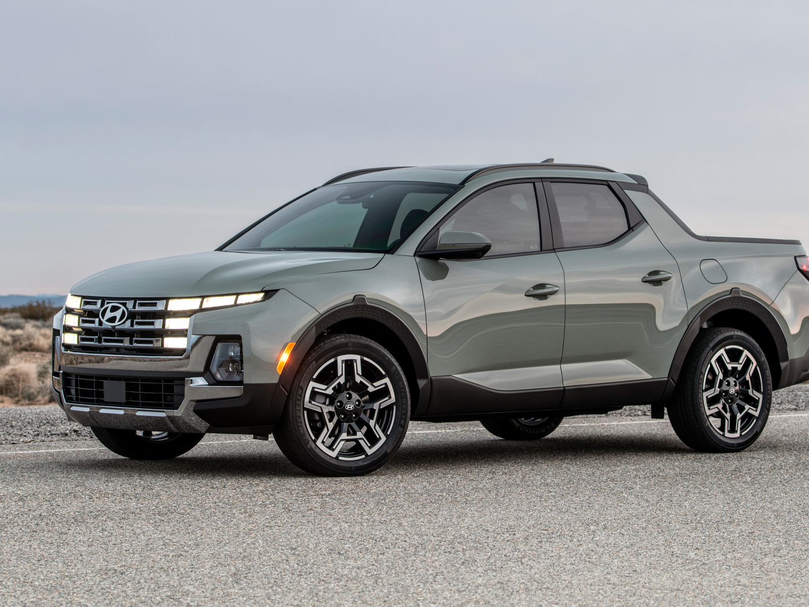 Автомобиль Hyundai Santa Cruz Limited 2025 года