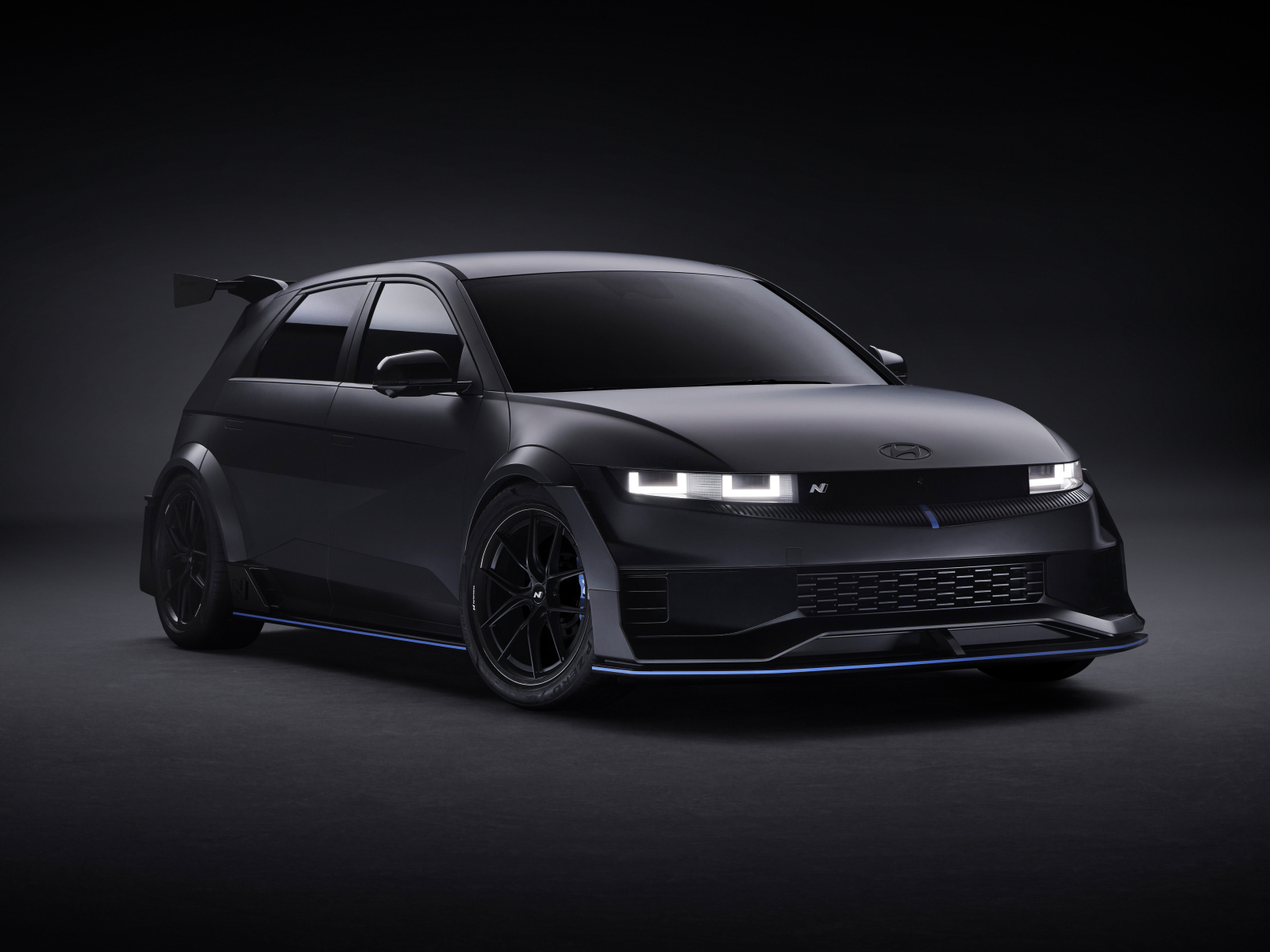 Вид спереди на Hyundai IONIQ 5 N NPX1 Concept 2024 года