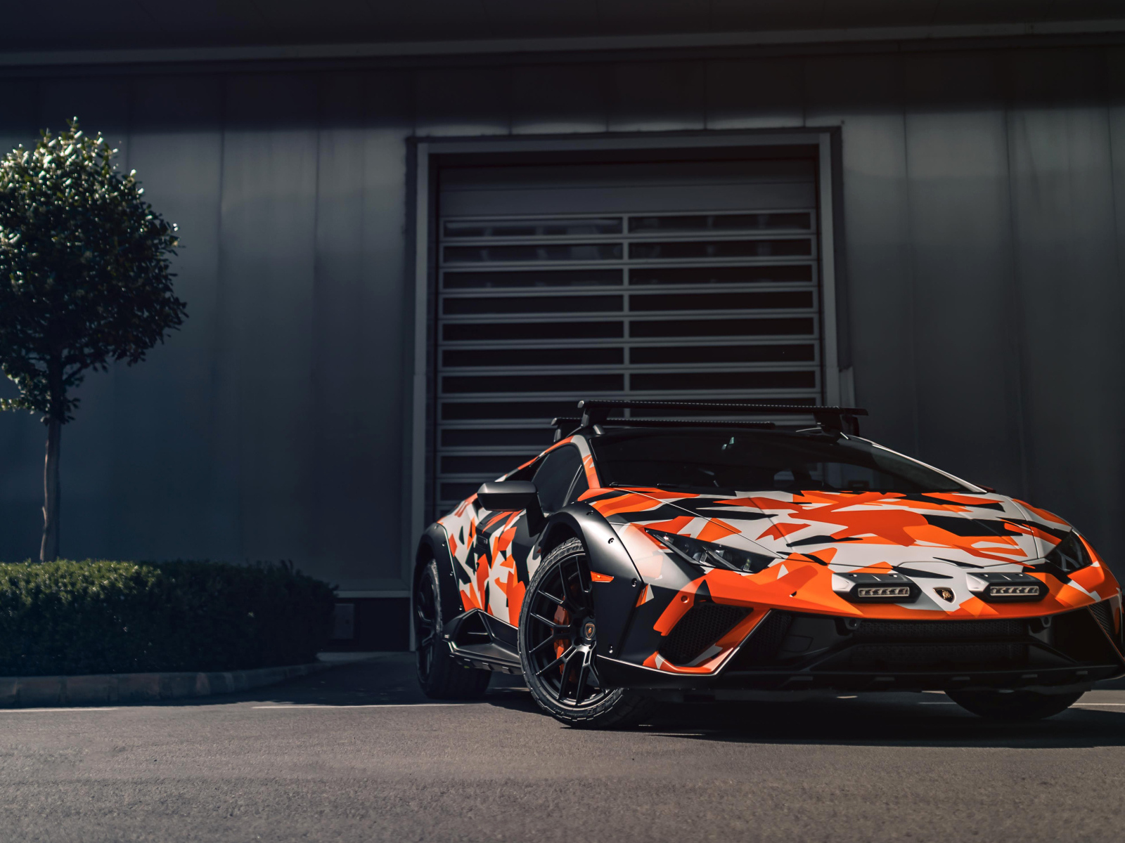 Автомобиль  Lamborghini Huracán Sterrato All-Terrain Ad Personam 2024 года