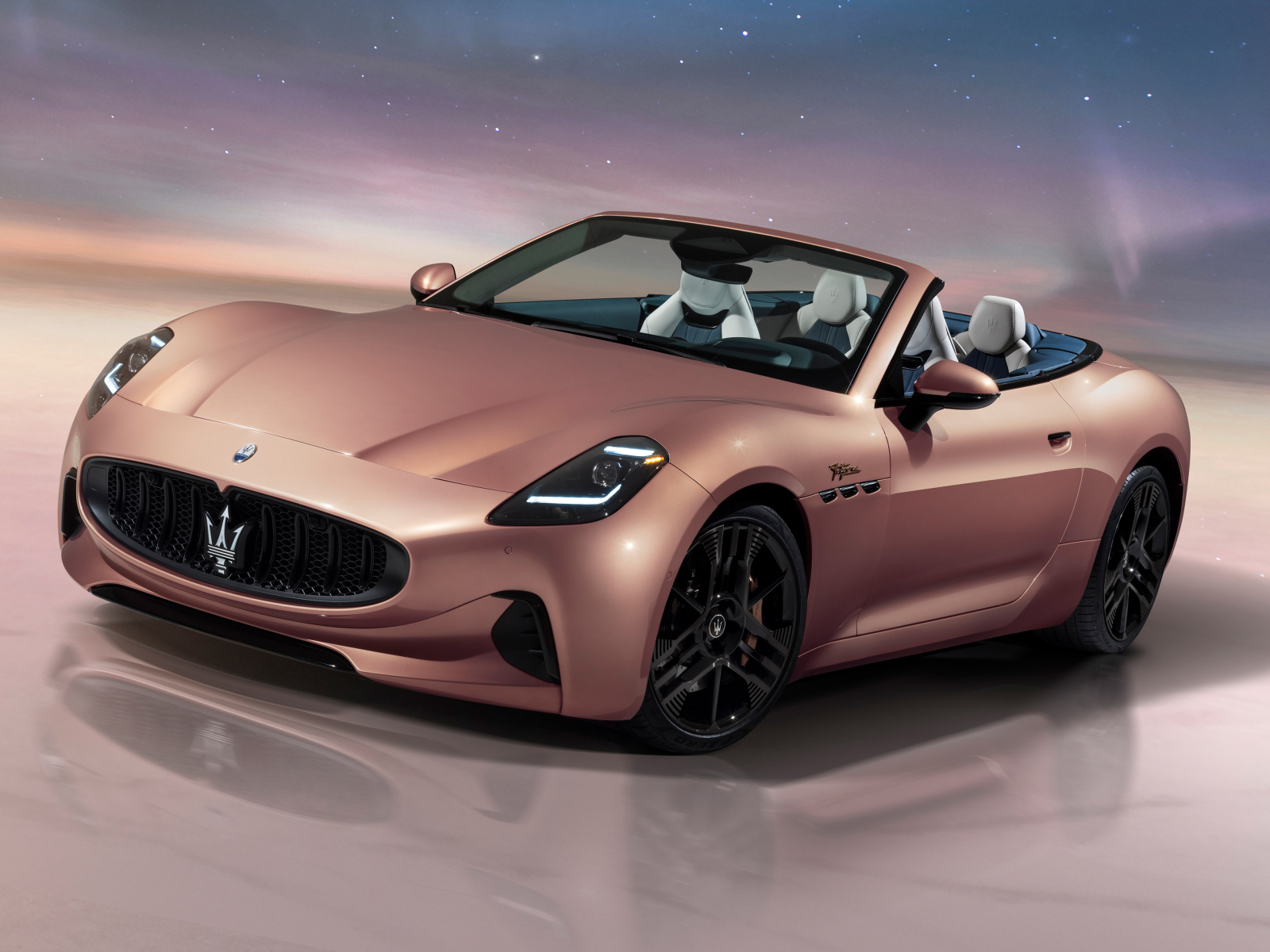 Автомобиль Maserati GranCabrio Folgore 2024 года
