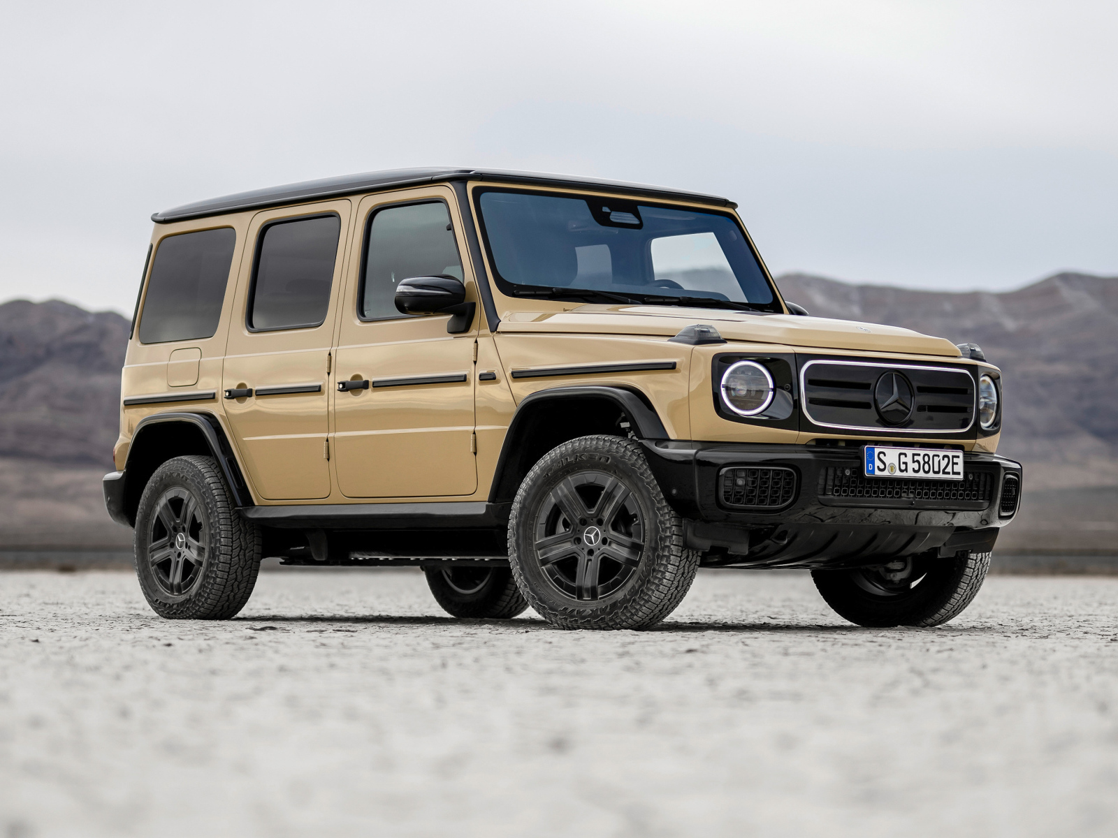 Большой внедорожник Mercedes-Benz G 580 With EQ Technology 2024 года