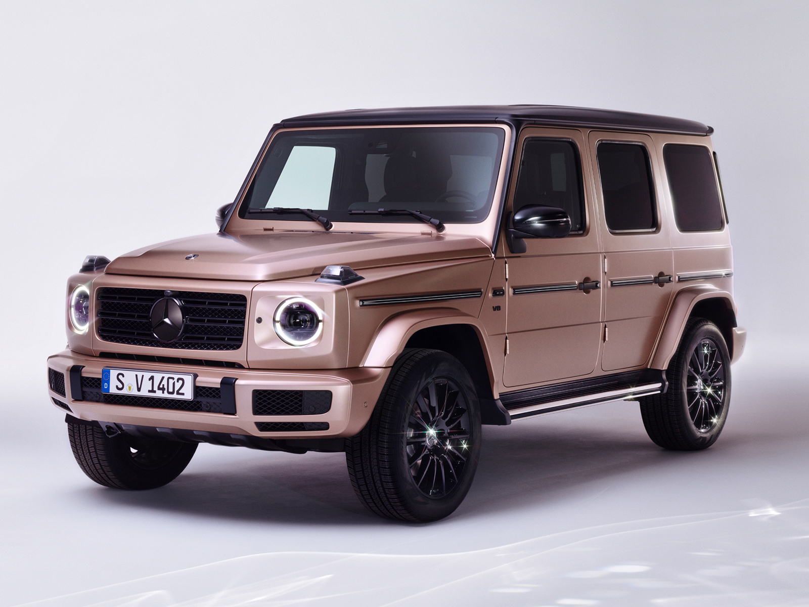 Стильный автомобиль Mercedes-Benz G 500 Stronger Than Diamonds
