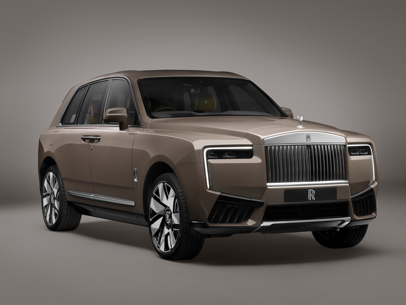 Автомобиль Rolls-Royce Cullinan Series II