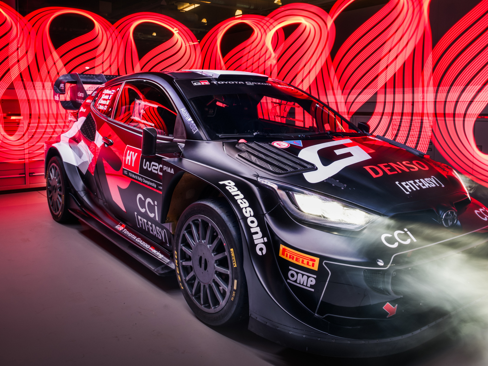 Спортивный автомобиль Toyota GR Yaris Rally1 Hybrid 2024 года