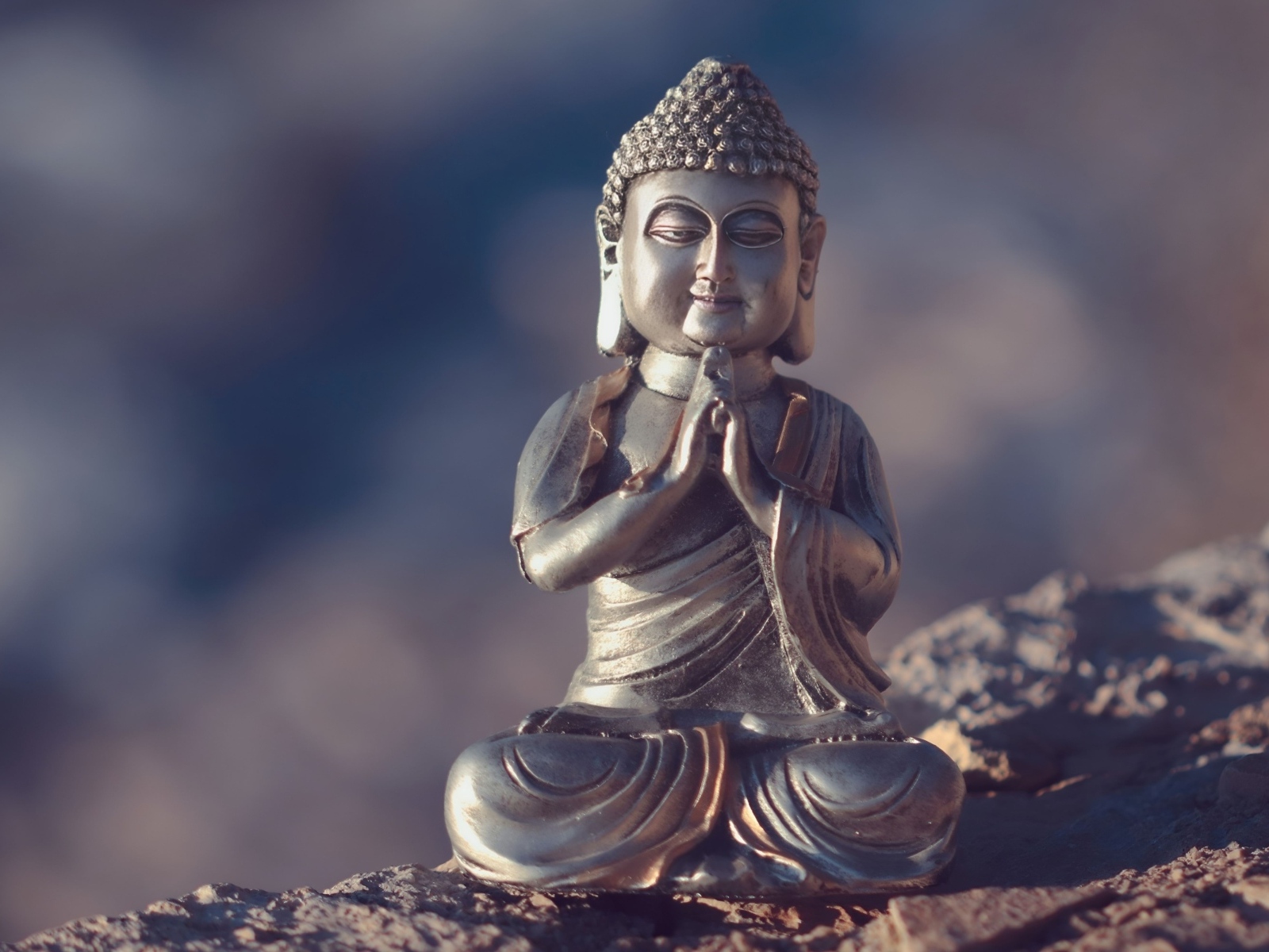 Статуэтка Будды крупным планом