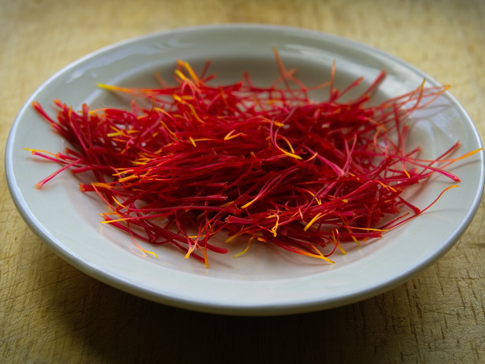 Пряная дорогая специя шафран