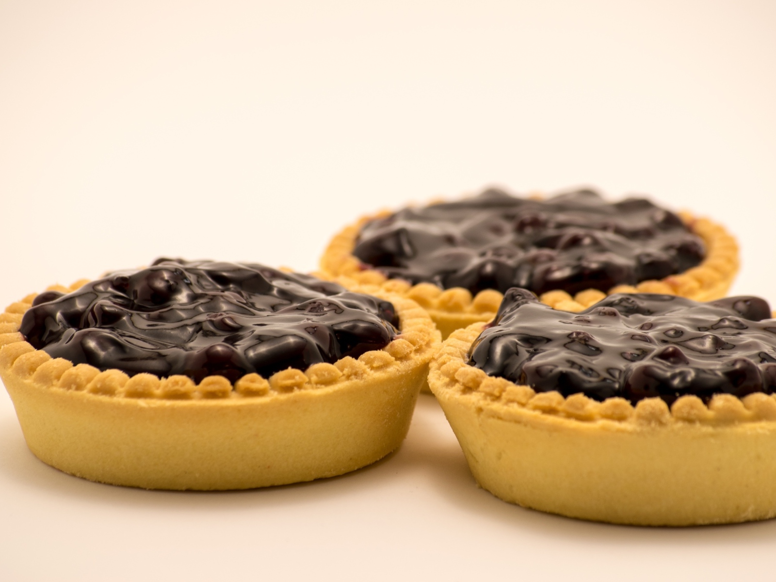 Песочные тарталетки с шоколадным кремом