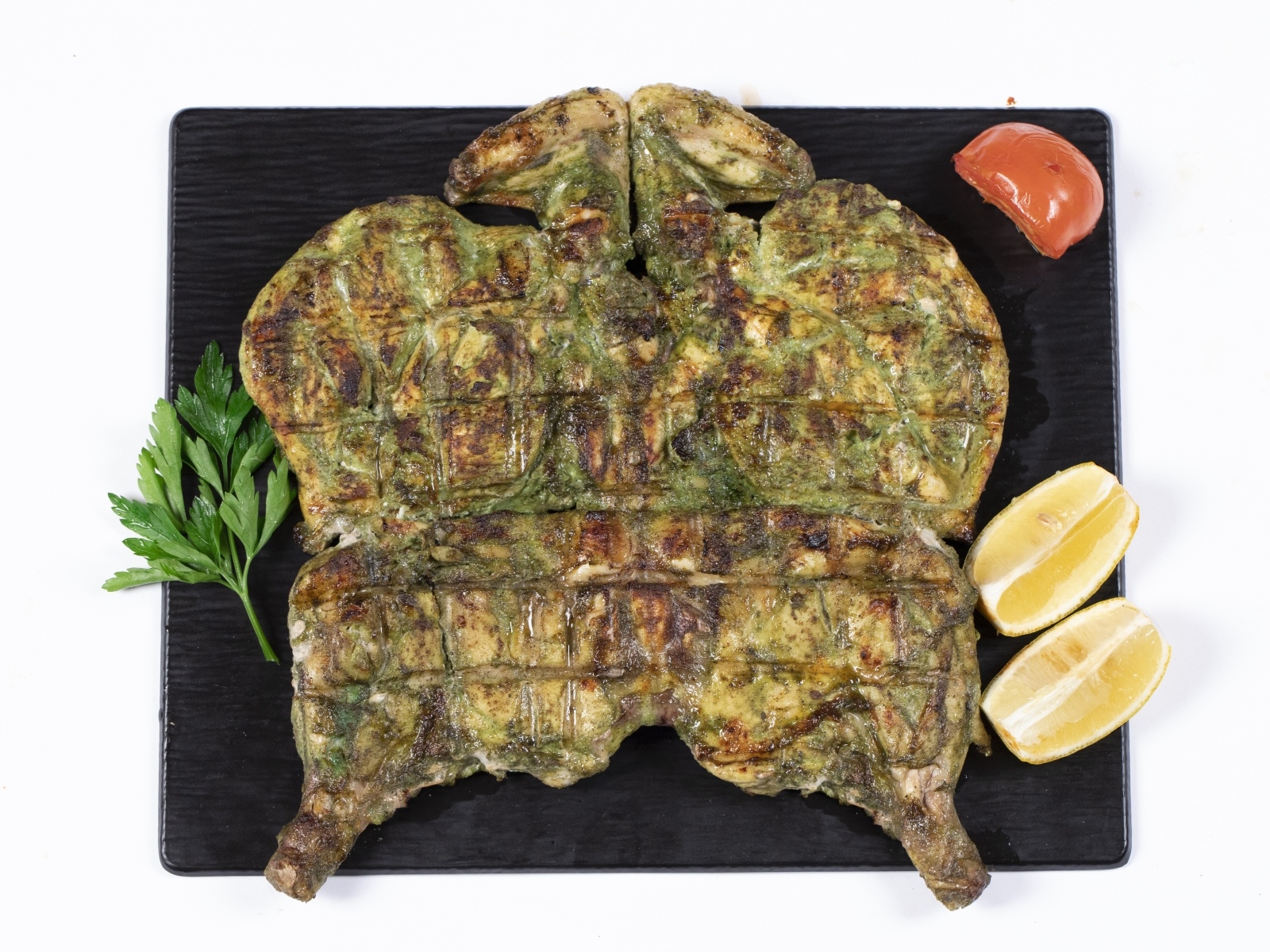 Цыпленок табака на тарелке