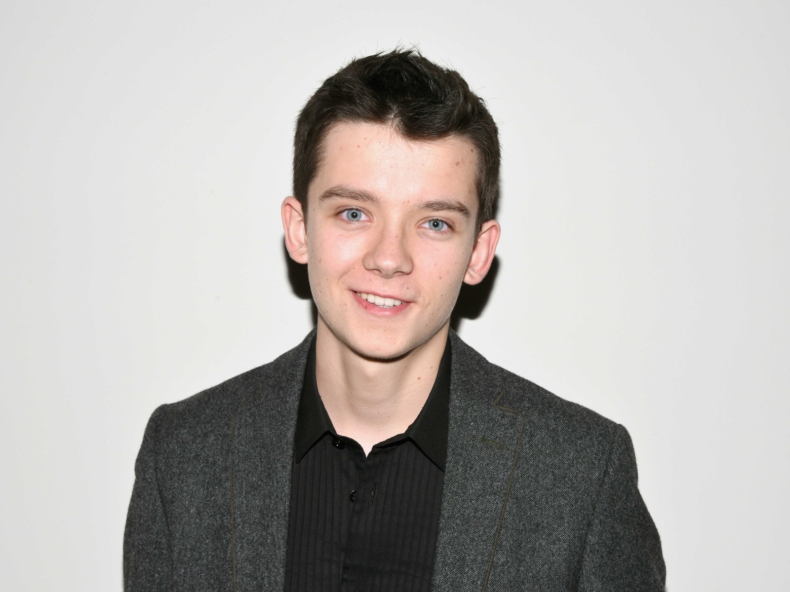 Молодой голубоглазый актер Эйса Баттерфилд