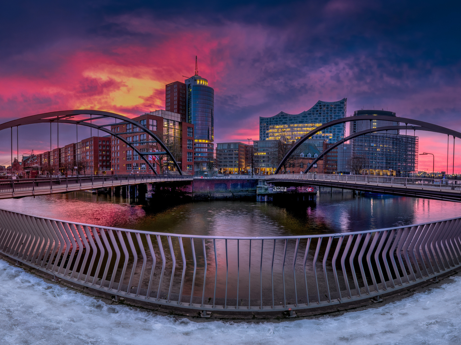 Панорама города Гамбург зимой, Германия