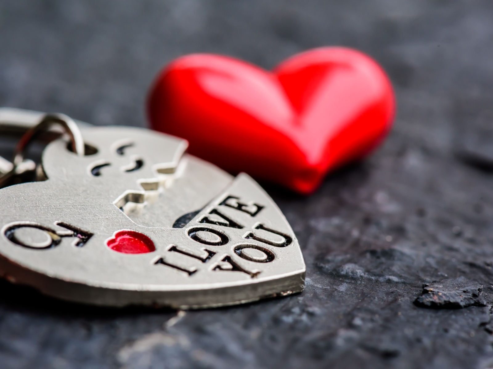 Брелок в форме сердца для любимого человека