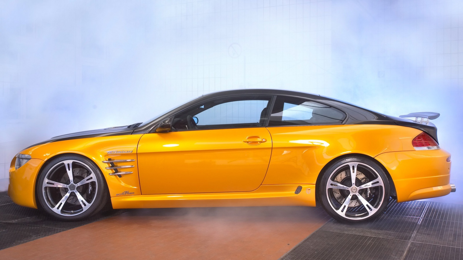 Schnitzer желто черный вид сбоку