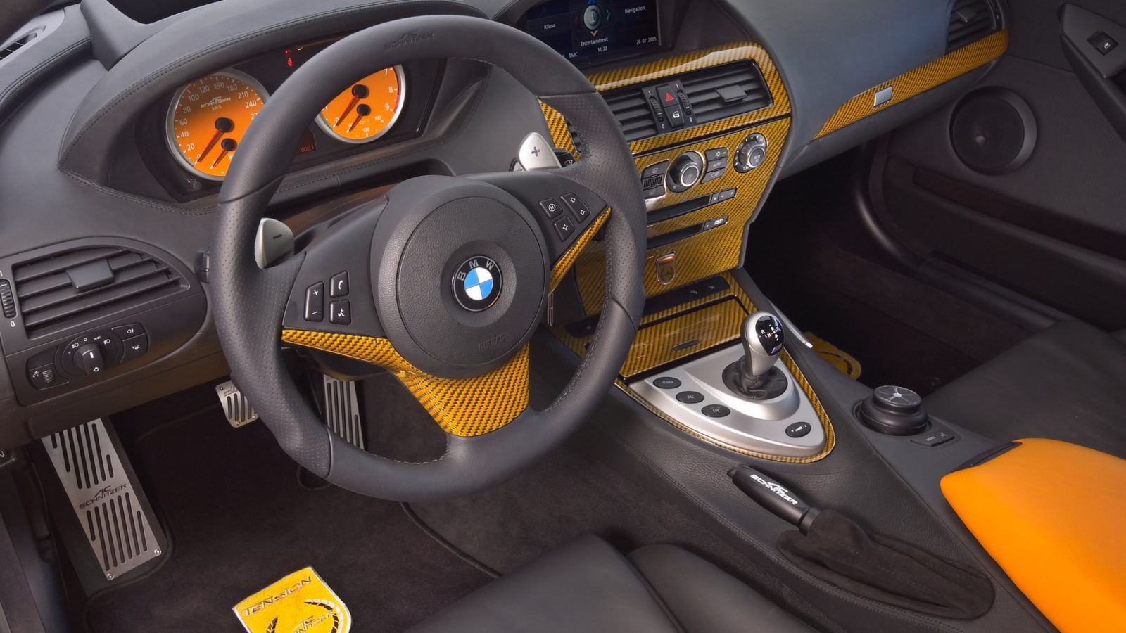 Внутри салона BMW Schnitzer