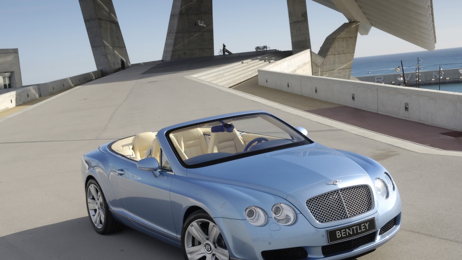 Кабриолет Bentley Continental