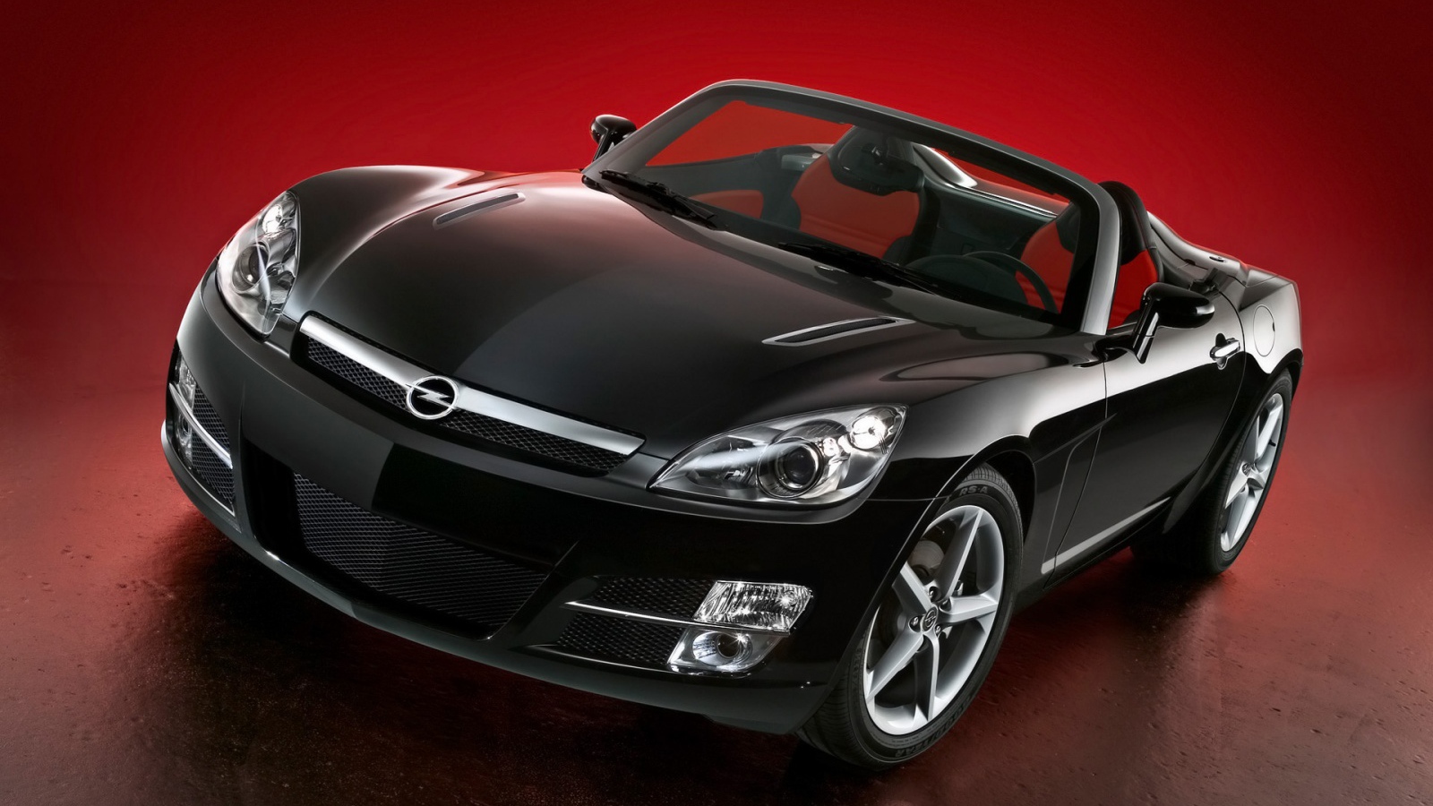 Черный Опель