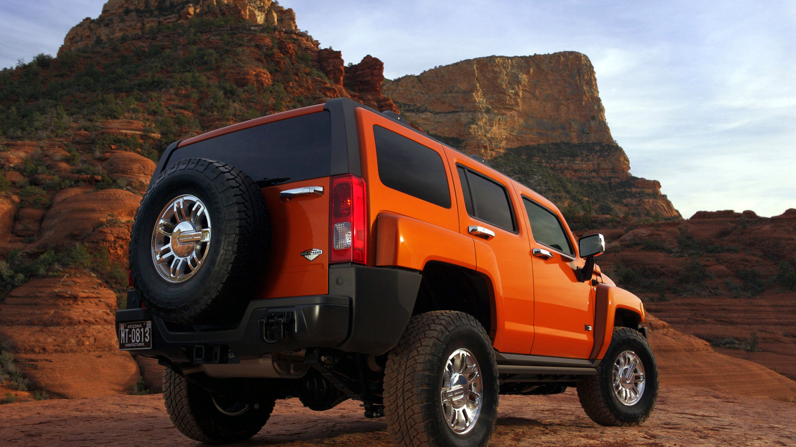 Крутой автомобиль Hummer