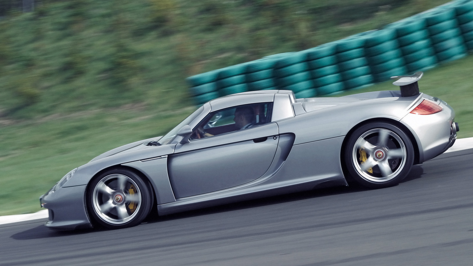 Спортивный Porsche Carrera GT