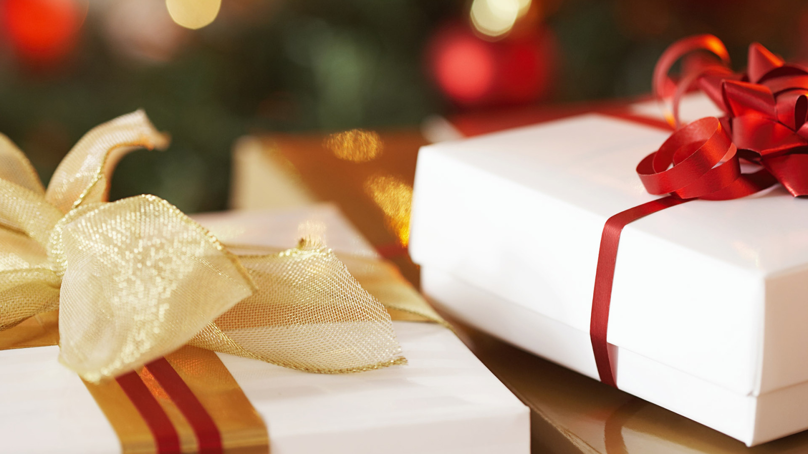 Красивые рождественские подарки