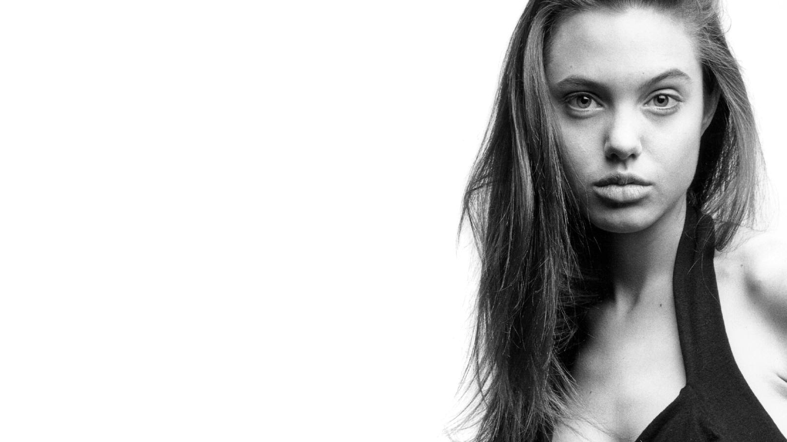 Молодая Анжелина Джоли / Angelina Jolie