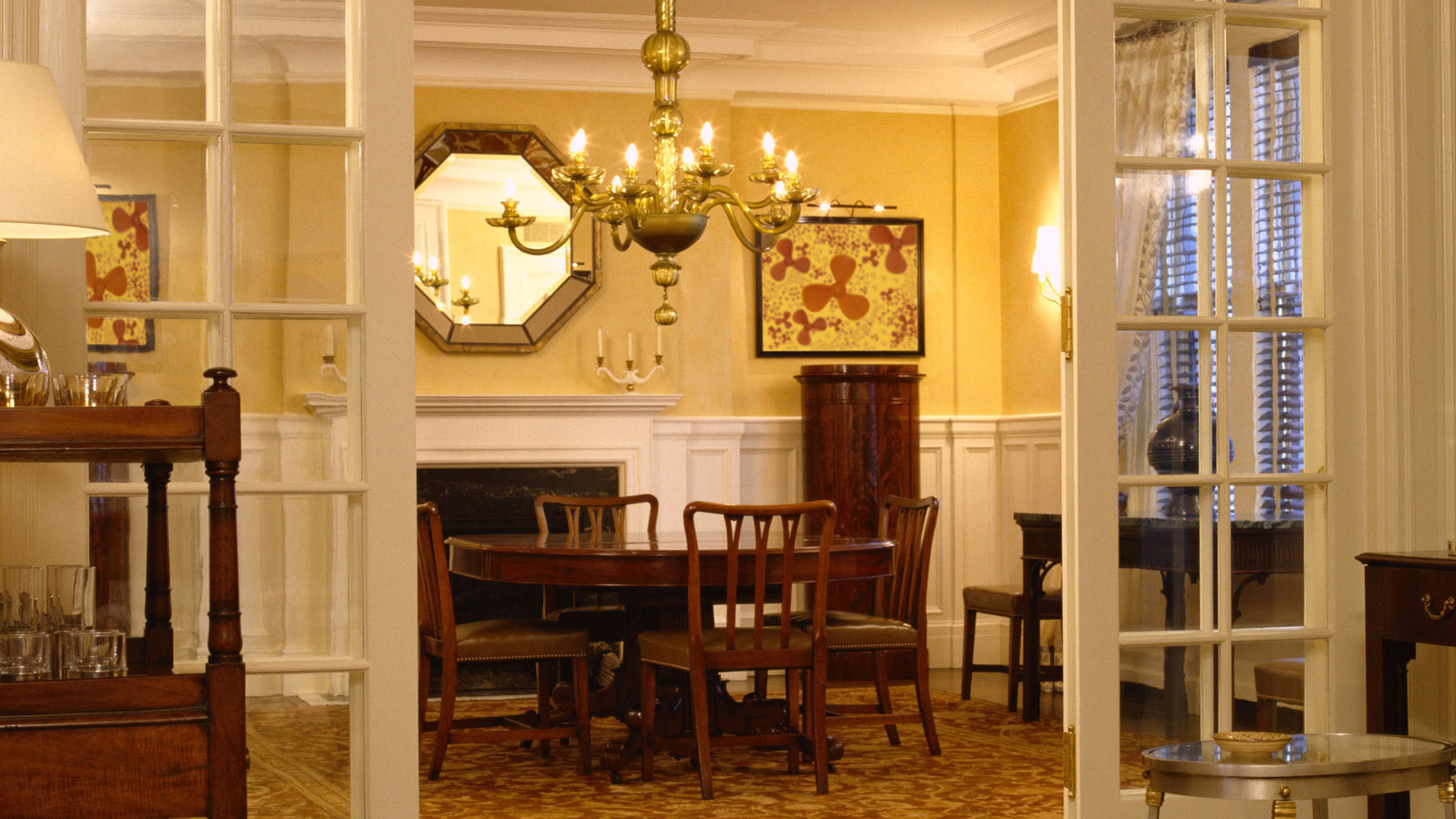 Светлый зал