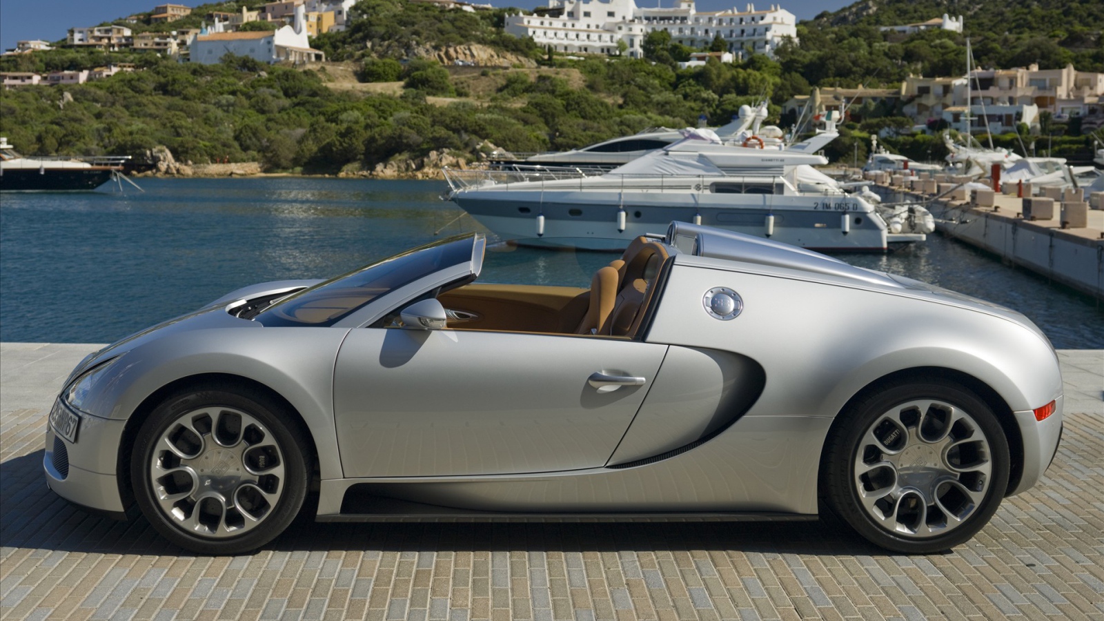 Дорогая игрушка Bugatti