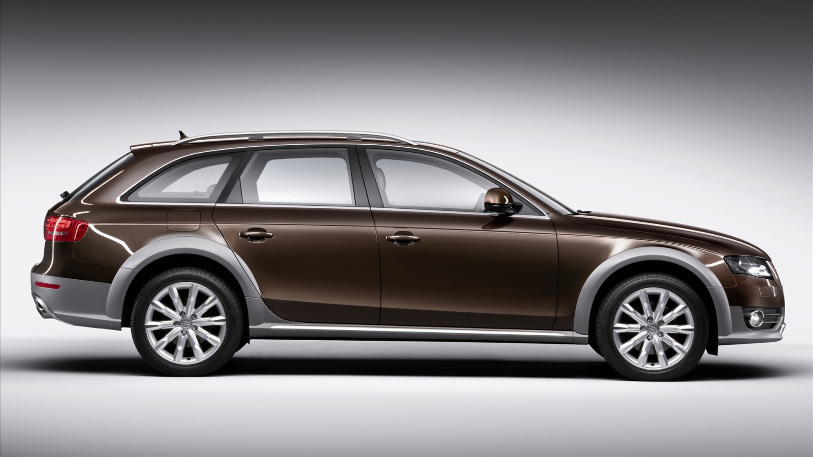 Коричневый авто