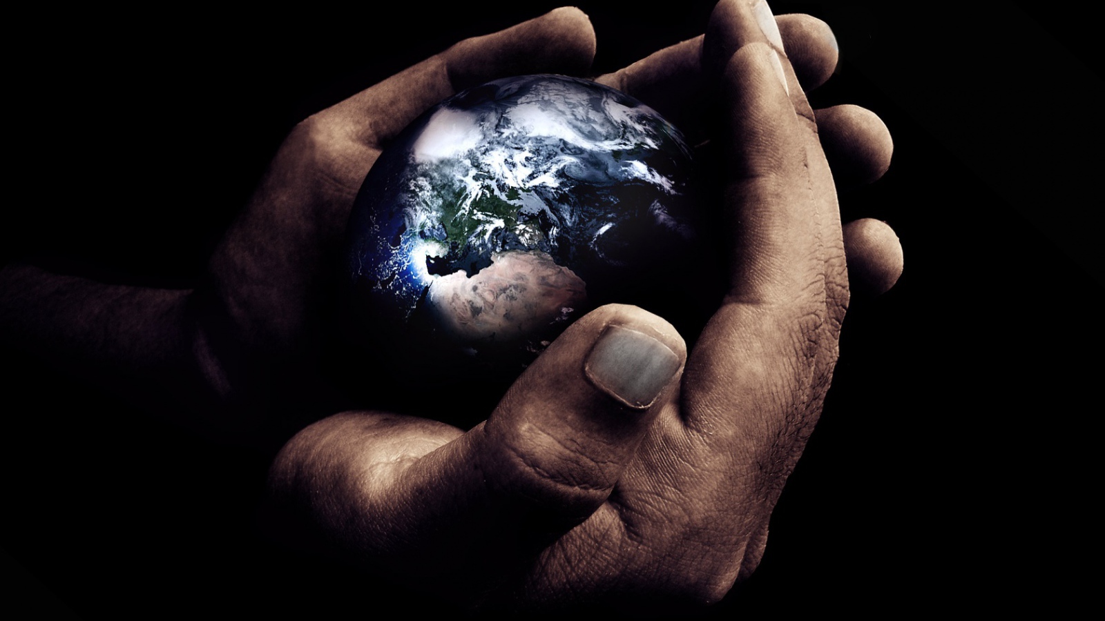 Мир в надежных руках