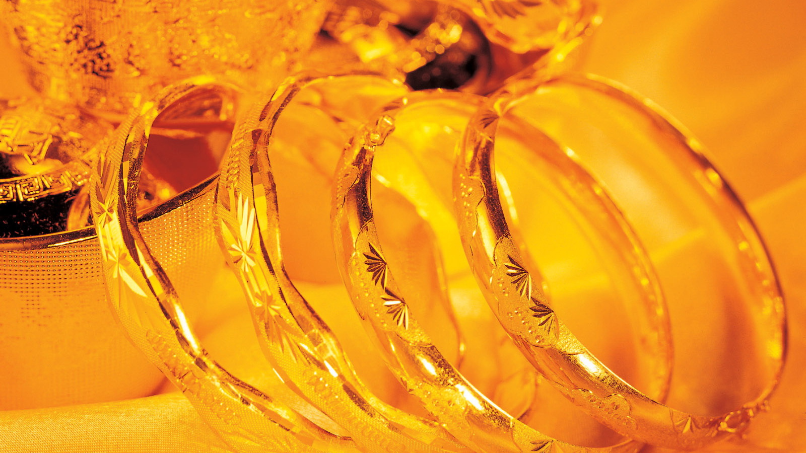 Золотые украшения