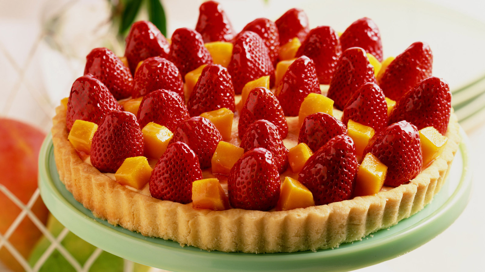 Вкусный пирог с клубникой