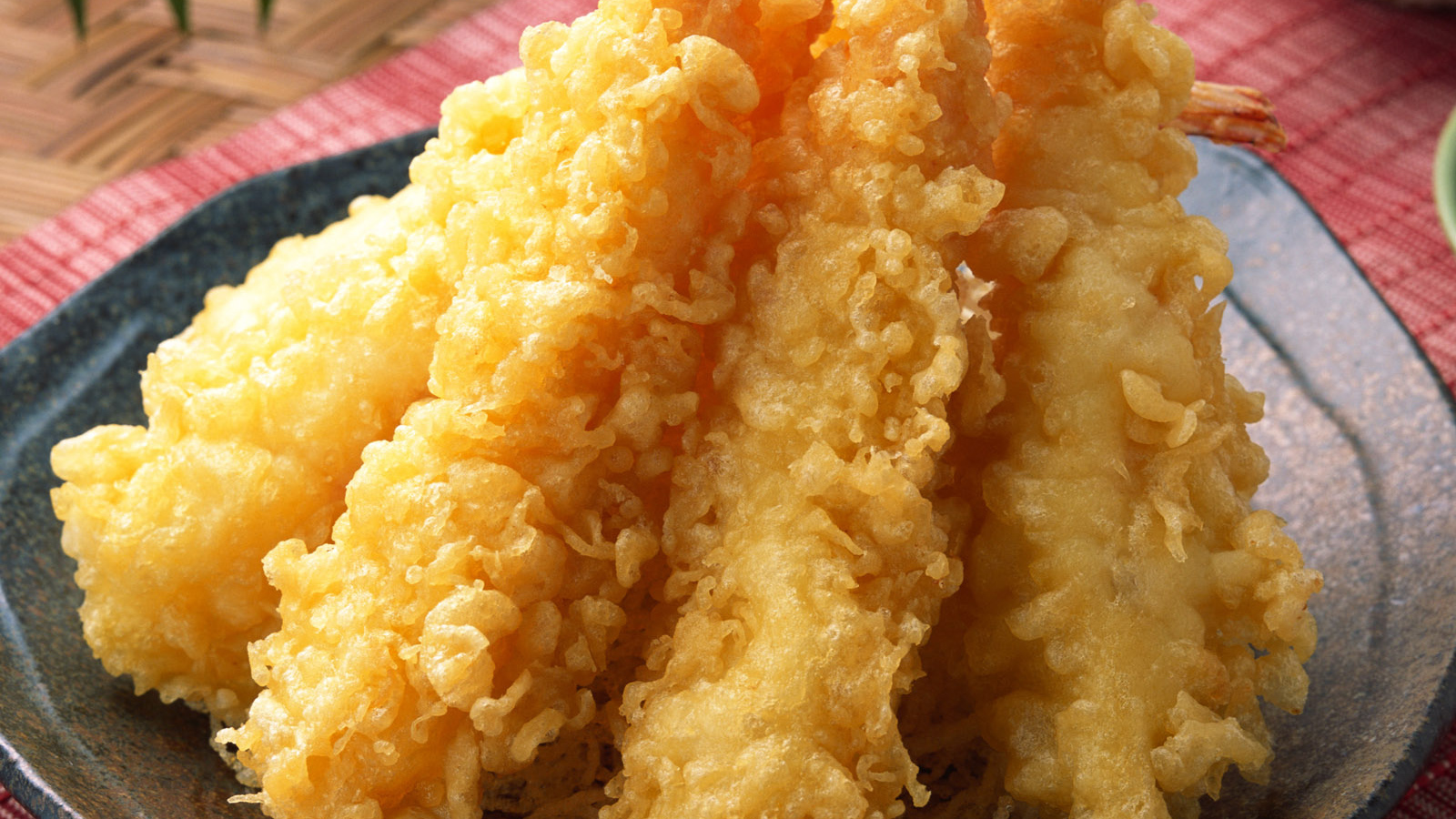 Обжаренные кусочки краба