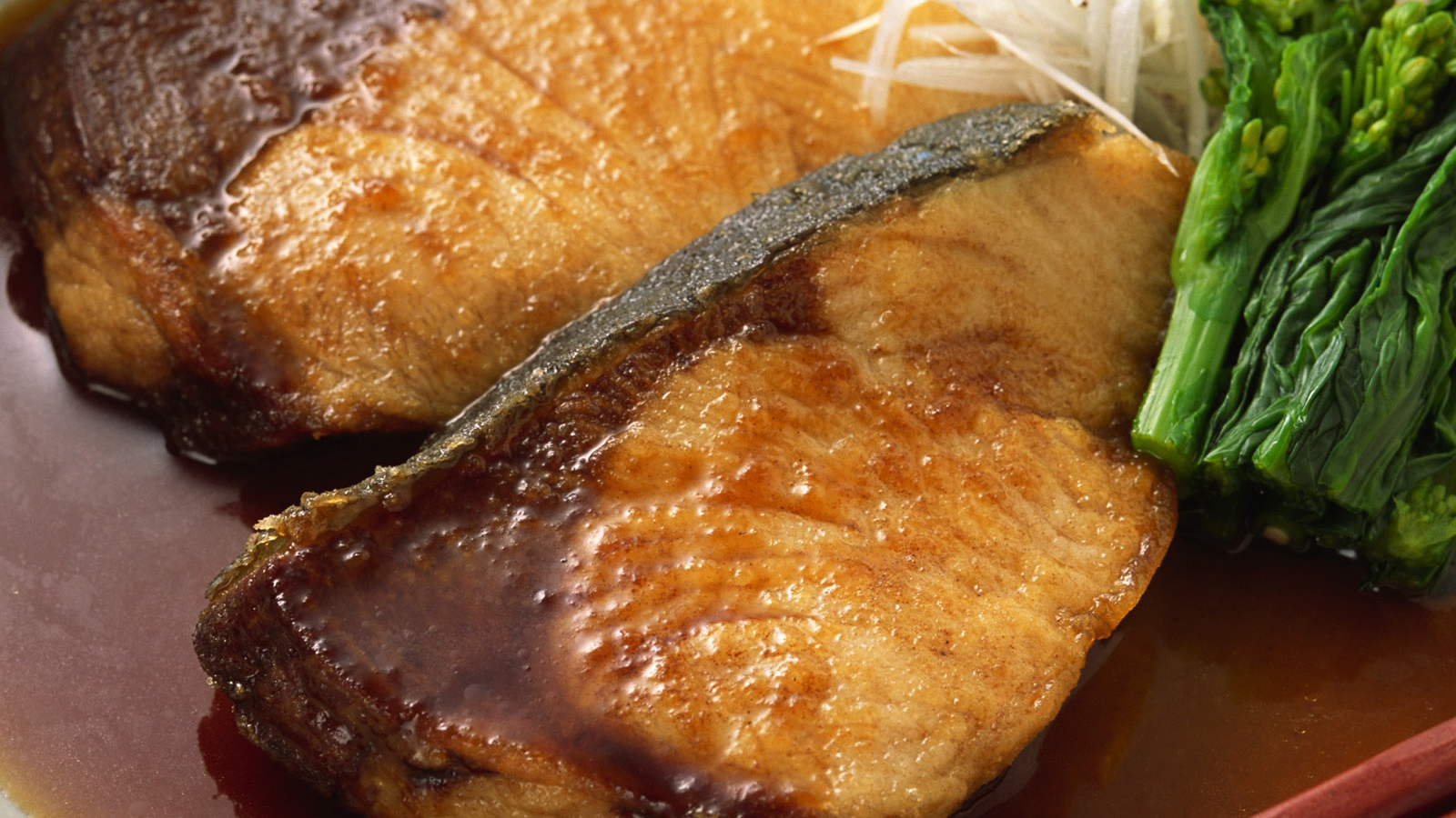 Два кусочка мяса