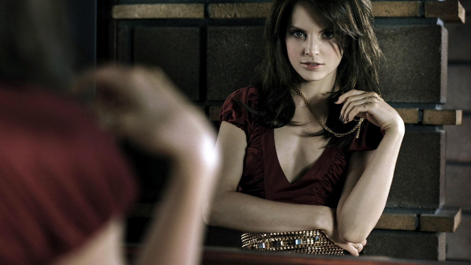 Привлекательная девушка