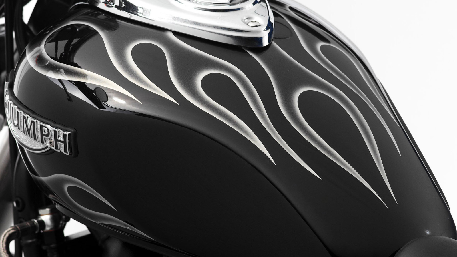 Аэрография на бензобаке