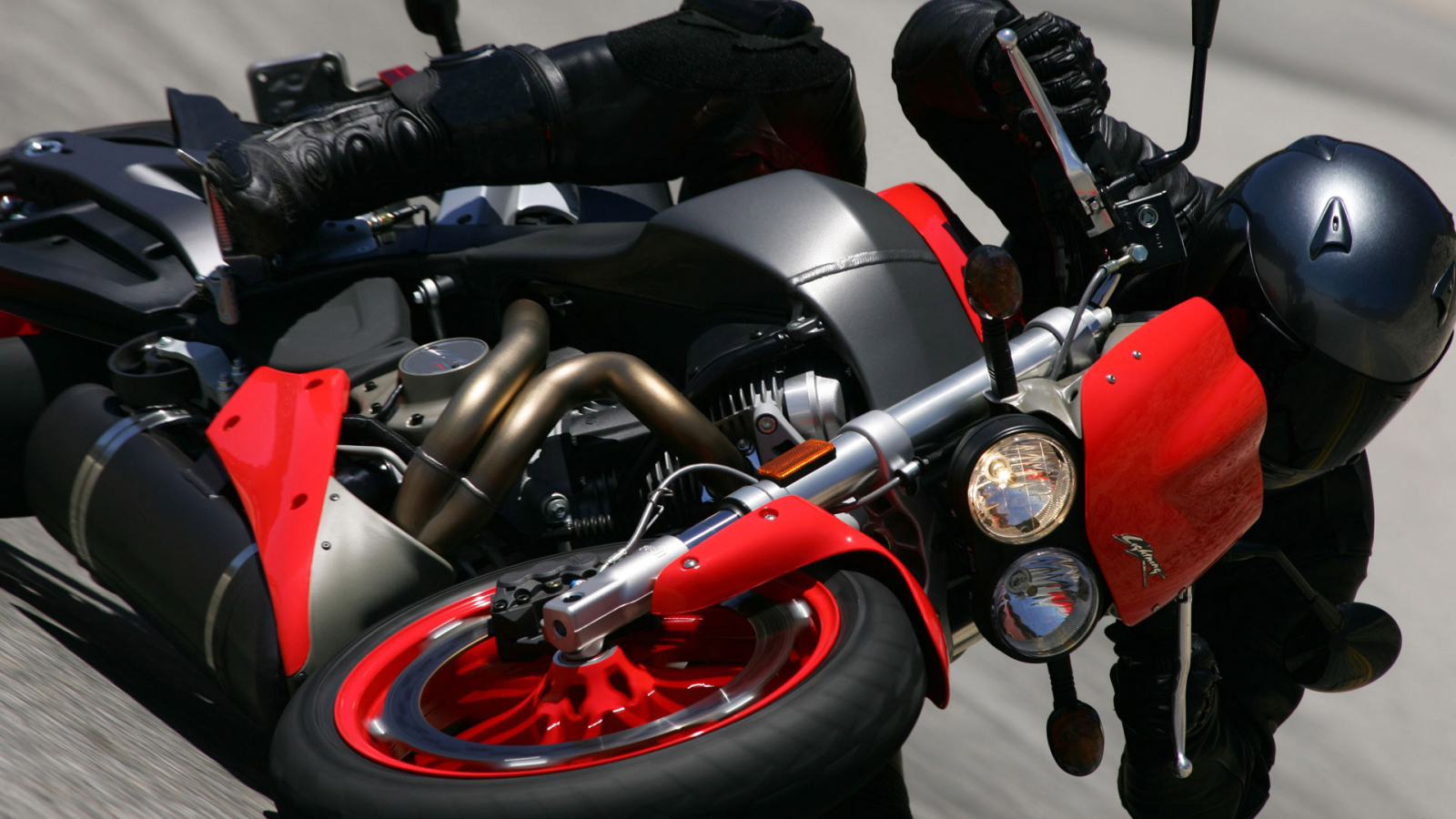 Мощь спортивного мотоцикла