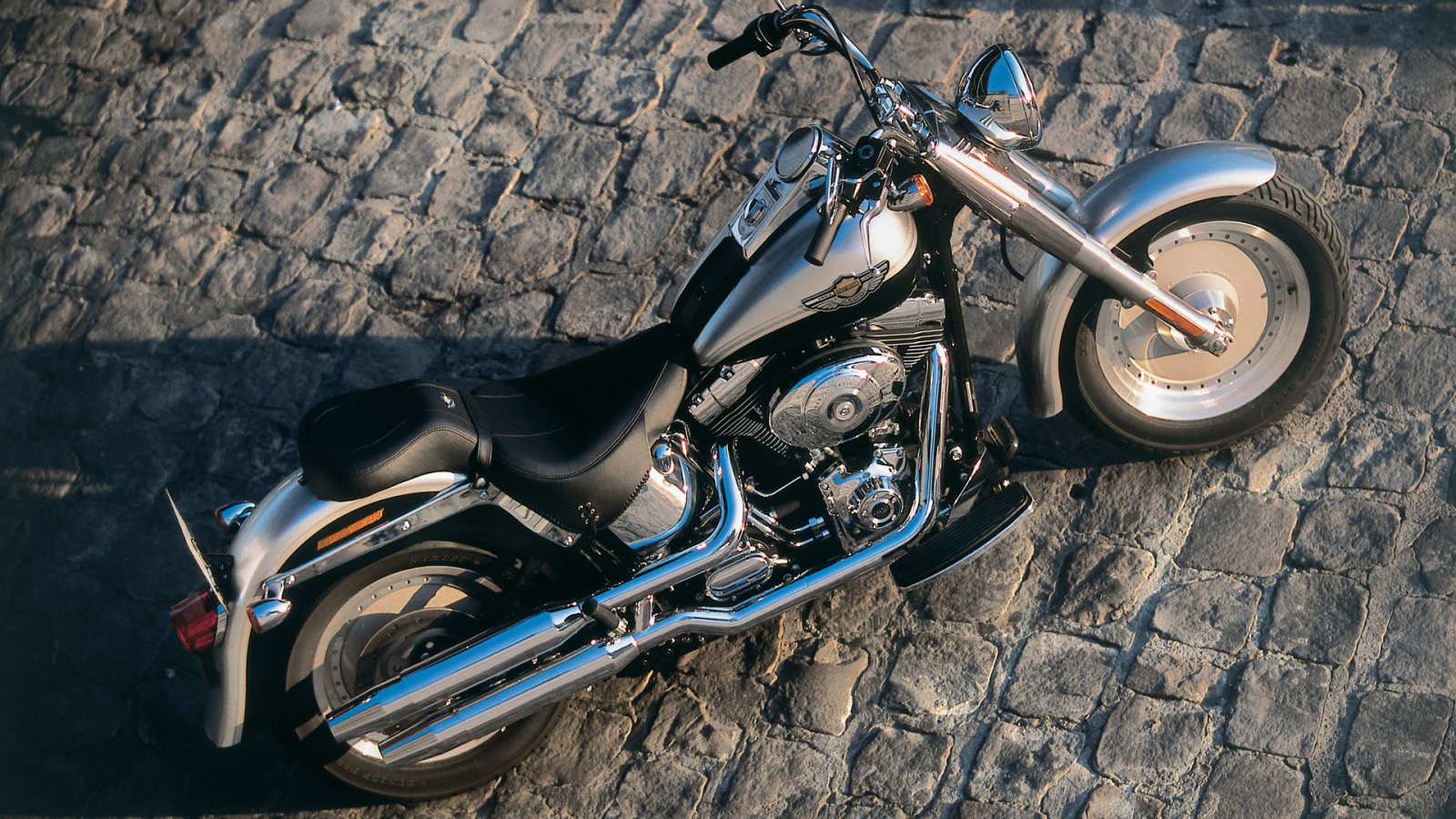 Harley Davidson каменная дорога