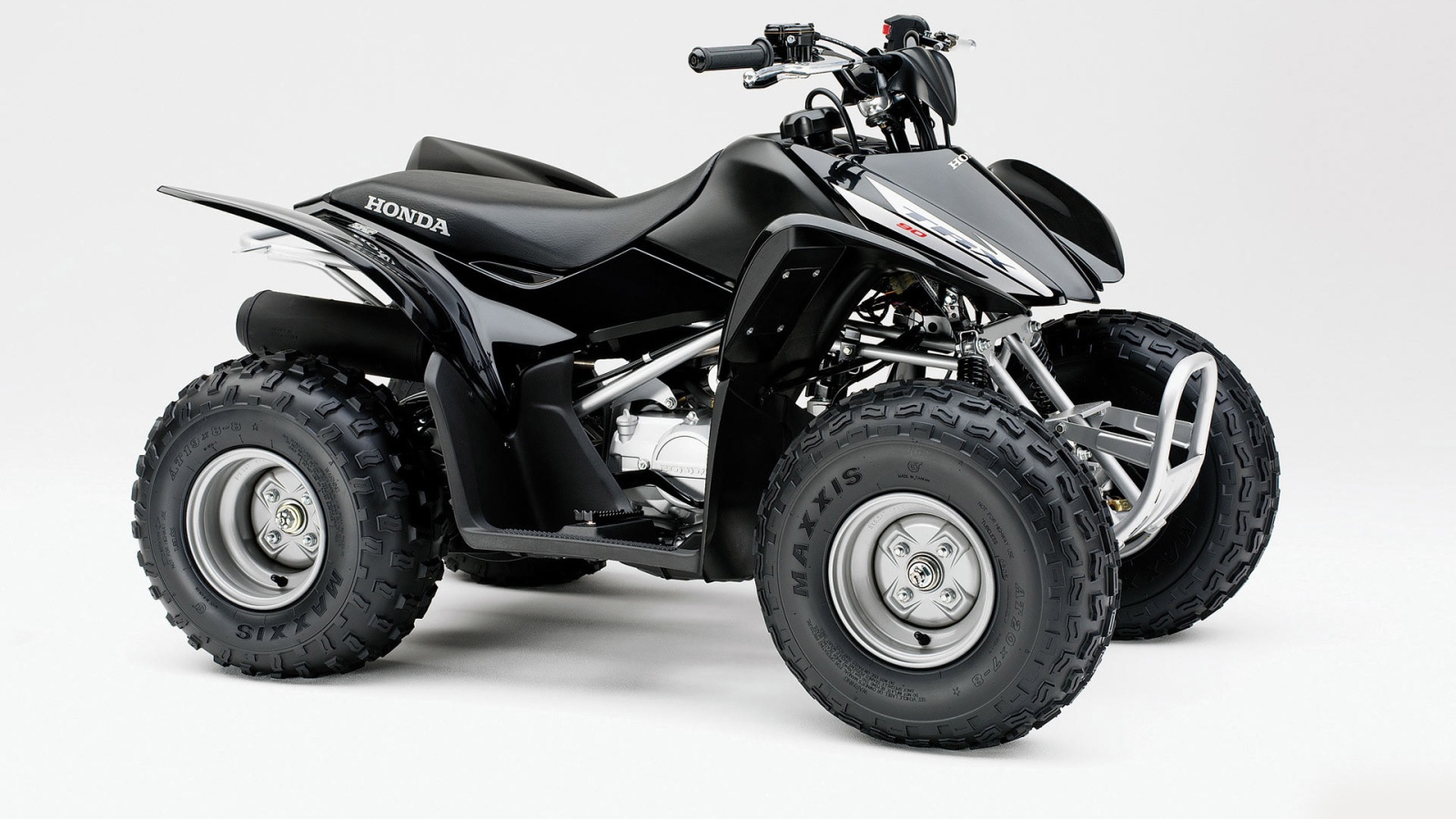 Черный Honda квадроцикл