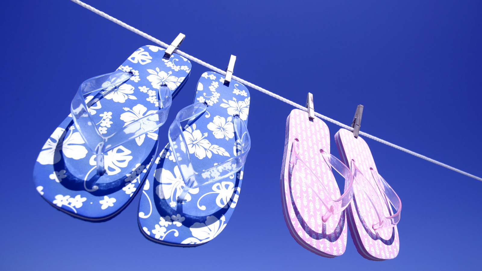 Тапочки на веревке