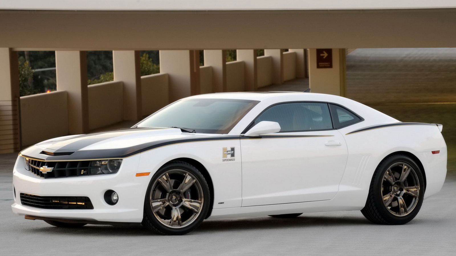 Hurst Camaro Series 5