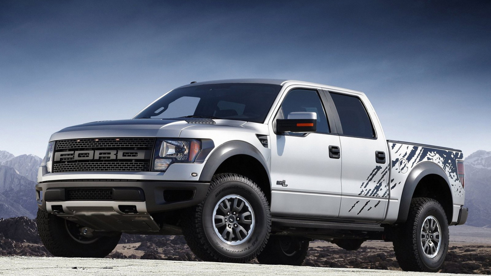 Форд F-150 SVT Раптор 2011
