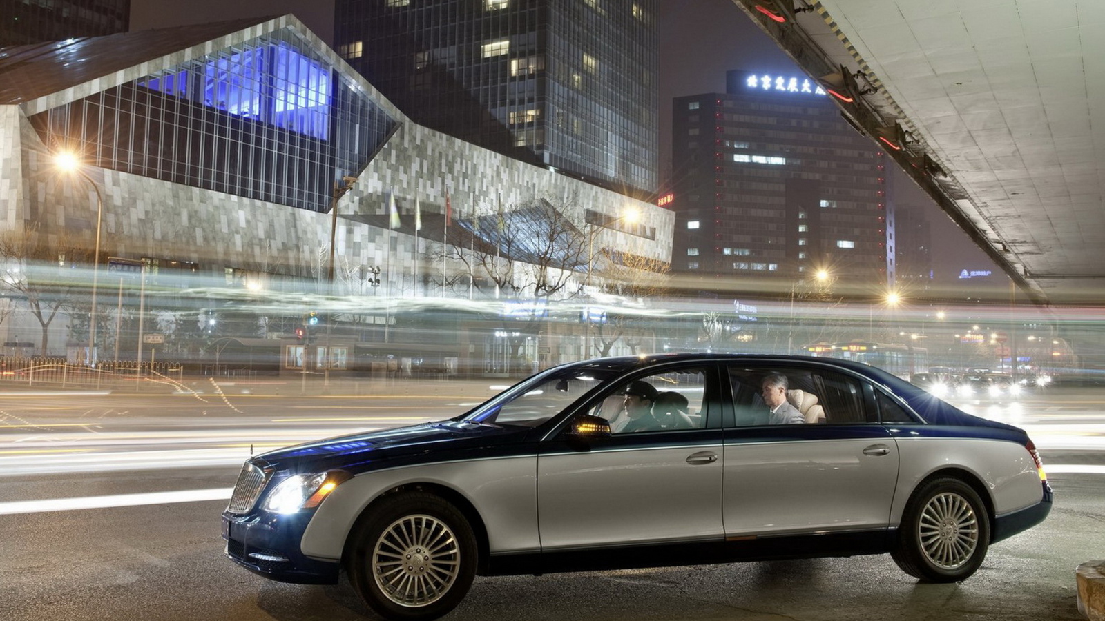 Maybach-62 S