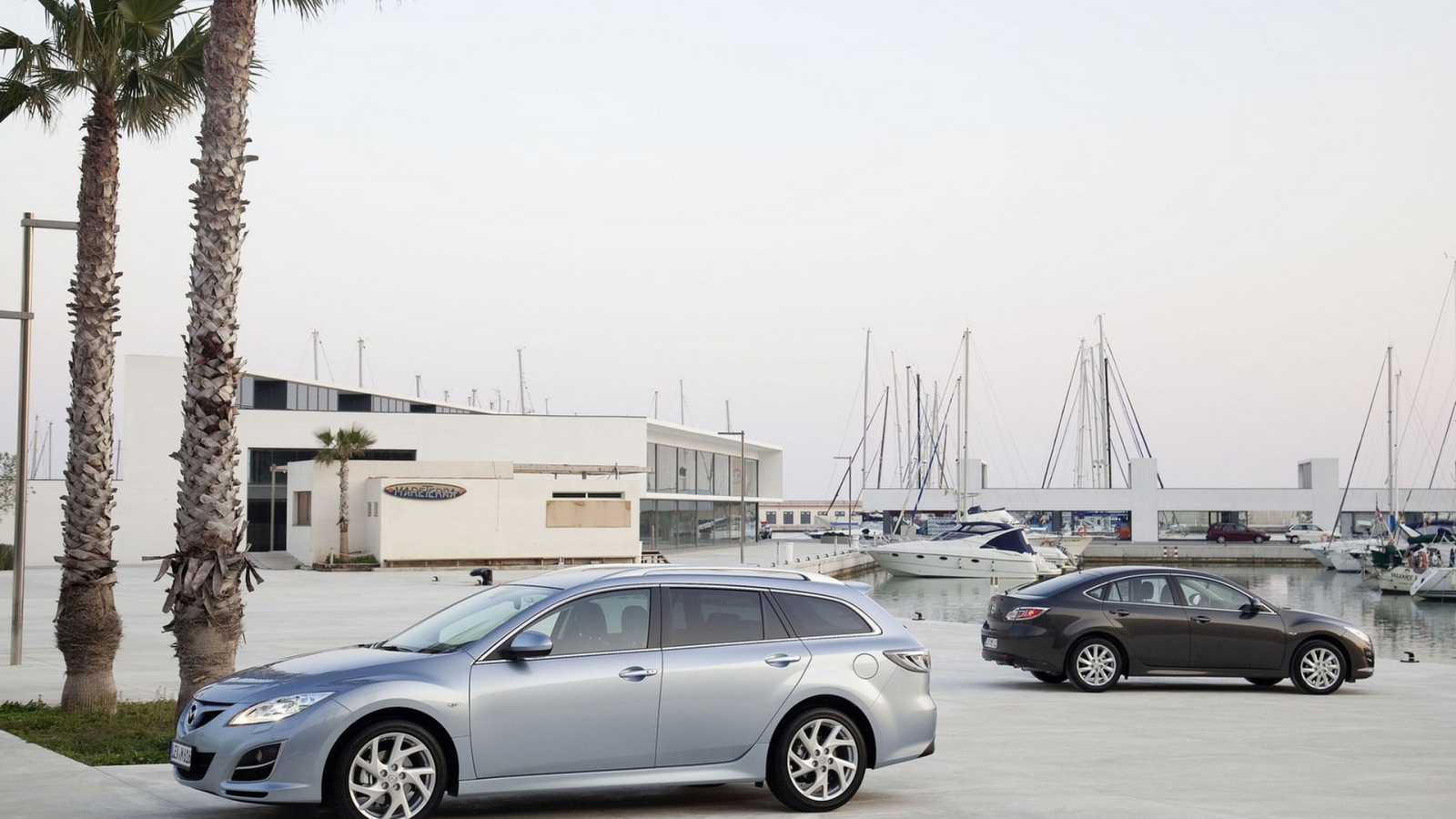 Стремительная Мазда 6 универсал