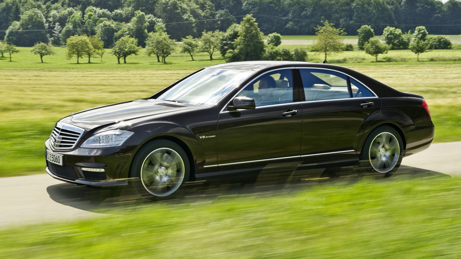 Новый Мерседес Бенц S63 AMG